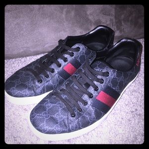 Gucci Low Top Sneakers
